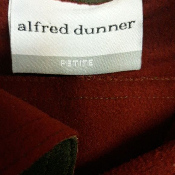 Alfred Dunner ๐ Green Button Down Coat - Picture 3 of 6